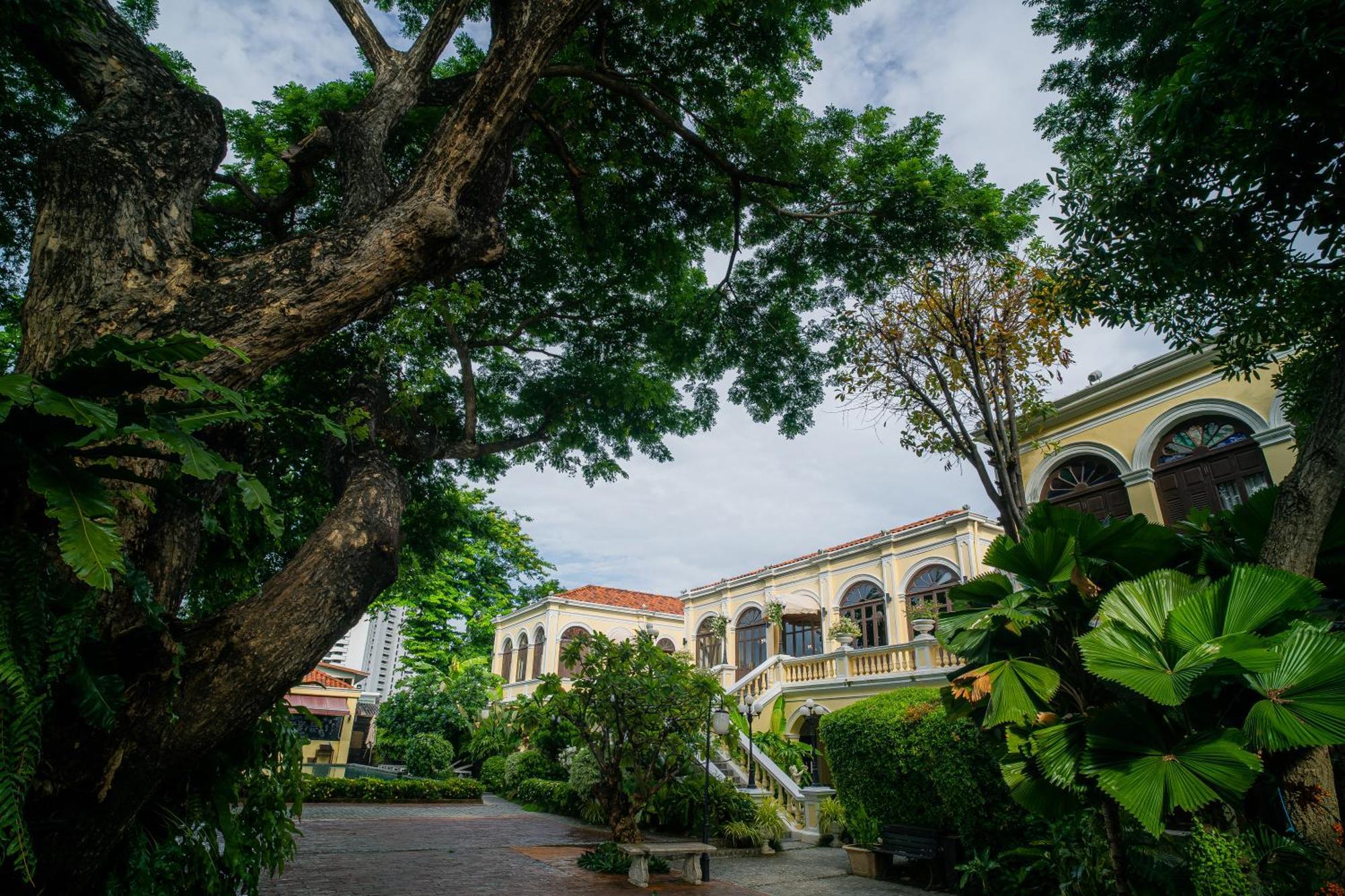 Praya Palazzo (Adults Only) Bangkok Exterior foto